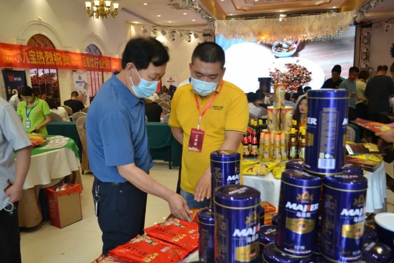 云顶集团受邀参加郑州惠济餐饮发展之高峰论坛会